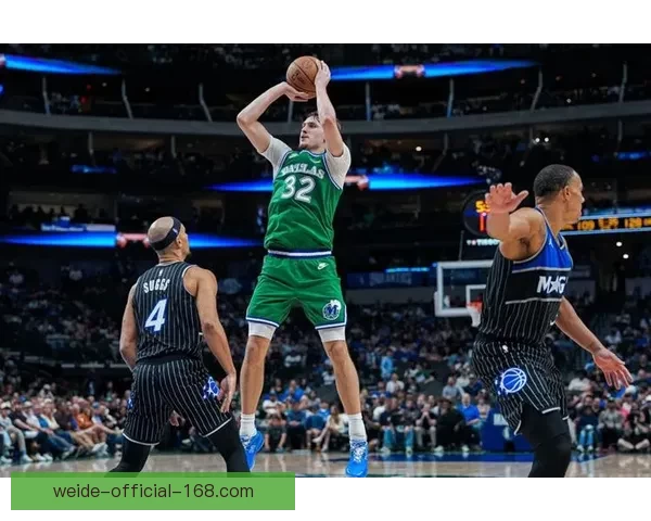 弗拉格空砍51分刷新生涯新高 赛季三次40+比肩乔丹 独行侠惜败魔术